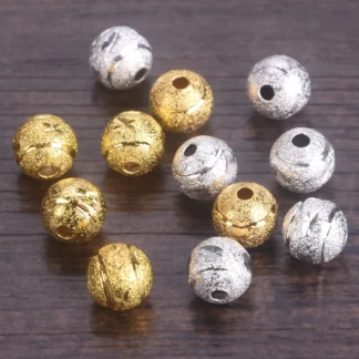 Cuentas redondas talladas para fabricación de joyas, abalorios sueltos de latón hueco chapado en oro y plata, de 8mm, 30 piezas