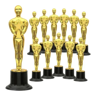 Paquete de 12 trofeos de premio de oro de plástico para decoraciones de fiesta, recuerdos de fiesta, recuerdo de fiesta nocturna de película, premio escolar fácil de usar