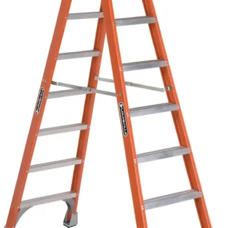Escalera delantera doble de fibra de vidrio de 8 pies, capacidad de carga de 300 libras, tipo IA, FM1508