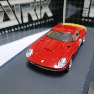 Modelo de coche de simulación de edición limitada, modelo de coche estático de resina de Metal, matriz 1:43 ISO Daytona 6000GT, juguete de regalo Vintage
