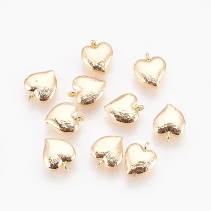 Dijes de corazón pequeño de latón para fabricación de joyas, 10 piezas, colgantes de pendientes colgantes, chapado en oro de 18K Real, pulsera y collar DIY