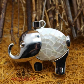 Collar con colgante de Animal de concha Natural para hombre, colgante de aleación de Color plateado, elefante encantador, joyería de moda femenina
