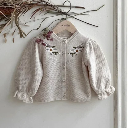 Otoño Invierno niños ropa de bebé bordado Floral niñas suéter con cuello redondo niño niña abrigo de punto casual