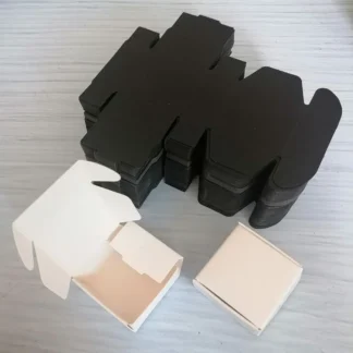 Caja de jabón hecha a mano, cartón blanco, caja de joyería de papel, recuerdo de fiesta de boda, caja de regalo artesanal negra, 100 Uds.