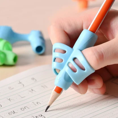 Portalápices para niños principiantes, herramienta de corrección de postura de agarre, Ayuda de silicona para Aprendizaje de escritura, suministros para estudiantes, 1 pieza, 2 piezas, 5 piezas