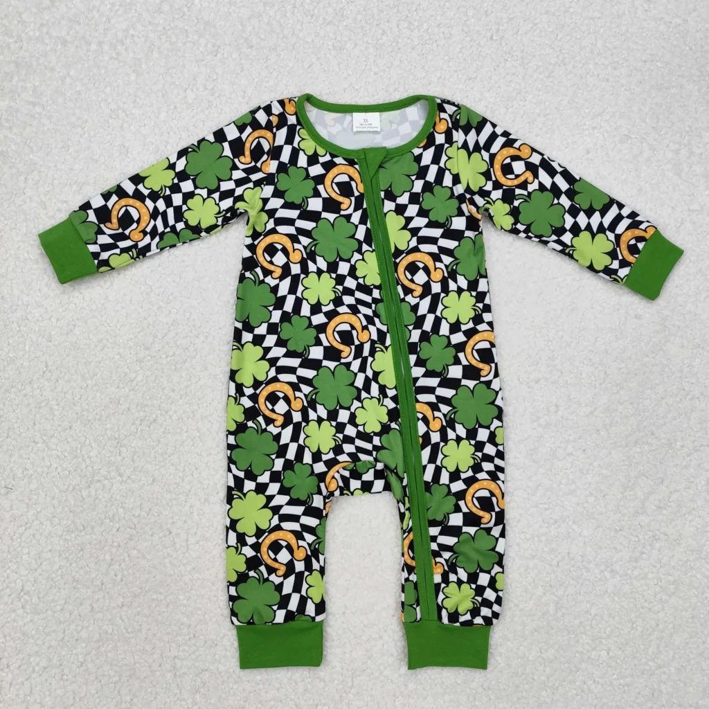 Nuevos mamelucos de St. Patrick rts para bebés, boutique al por mayor, mameluco verde de manga larga con cremallera de trébol de cuatro hojas