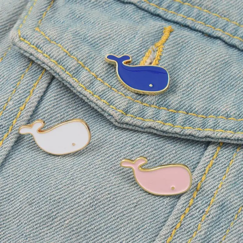 Alfileres esmaltados de delfines personalizados, broches de animales marinos encantadores en azul, blanco y rosa, bolso, sombrero, Pin para solapa, insignia, joyería para hombres y mujeres, regalo para niños