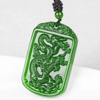 Collar de cuentas con colgante de Dragón de Jade verde Natural, accesorios de moda, amuleto tallado a mano para hombre, regalos de la suerte