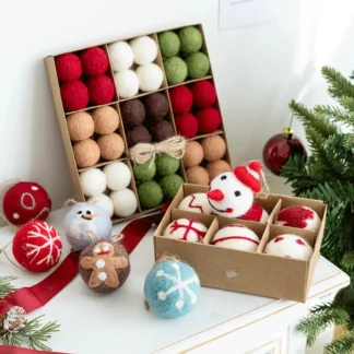 1 caja de bolas de Navidad de fieltro de lana, adornos colgantes para árbol de Navidad para el hogar, decoración de fiesta de Navidad, regalos de Año Nuevo 2025, Navidad