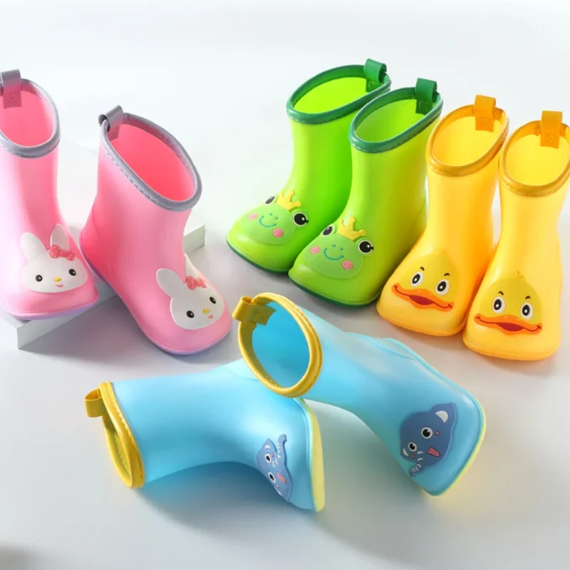 Botas de lluvia para niños, bonito pato, impermeables, ligeras y prácticas, zapatos para niños pequeños, Botas de lluvia amarillas para días lluviosos