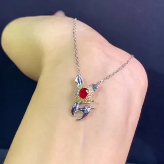 Precioso colgante de piedras preciosas de rubí rojo Natural de estilo animal para mujer, collar de plata 925 auténtica chapada en oro, regalo certificado con gema natural