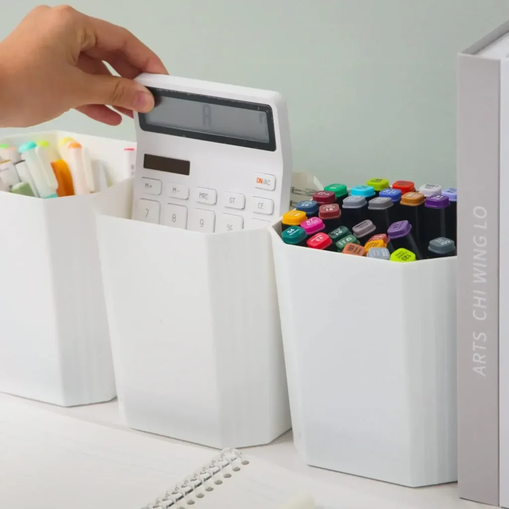 Contenedores de almacenamiento de plástico Caja de almacenamiento transparente con tapas Contenedores de almacenamiento apilables multiusos para organizar herramientas, manualidades, crayones