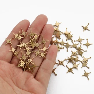 Dijes geométricos de estrella de latón para joyería DIY, colgantes para pendientes, collares, pulseras, manualidades, hallazgos hechos a mano, 50 unids/lote por bolsa