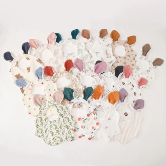 Nueva gasa con Orejas de conejo, babero para alimentación de bebé, bonito estampado de algodón, toalla para Saliva, paño para eructar para recién nacidos, Baberos para niños pequeños