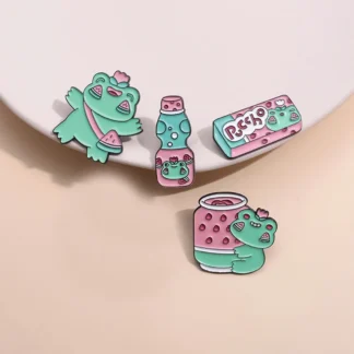 Pin de esmalte de colección de frutas y animales, broche de fresa, sandía, Rana, insignias de Metal, alfileres de solapa, joyería de dibujos animados, regalos