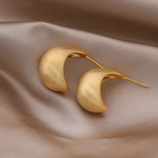 Pendientes de metal cepillado chapados en oro de 18K para mujer, joyería de moda de nuevo diseño coreano, accesorios de trabajo diario elegantes