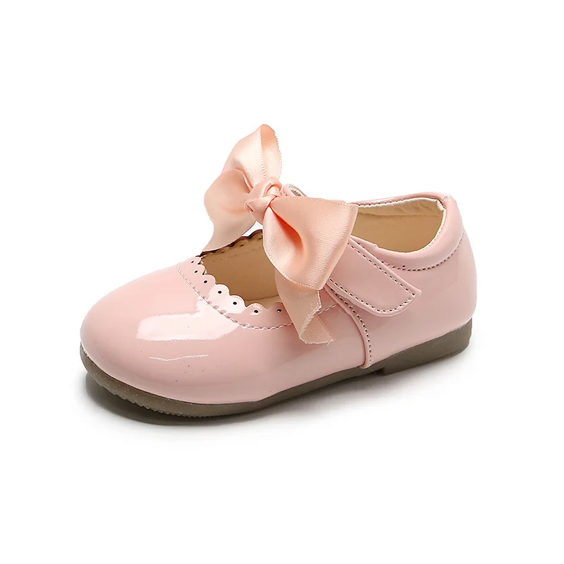 Zapatos de primavera y otoño para niñas, bonitos zapatos de princesa de charol con lazo, zapatos de baile de Color sólido para niños, primeros caminantes, talla 15-30