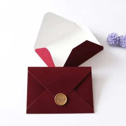 Producto personalizado, sobres delicados de terciopelo rojo, sobre de boda personalizado, sobre de negocios con sello de cera para tarjeta