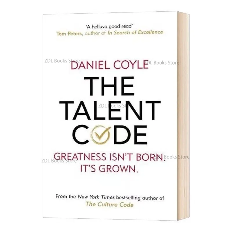 El código de talento de Daniel Coyle La granidad no está nacida, es un libro de bolsillo crecido en inglés