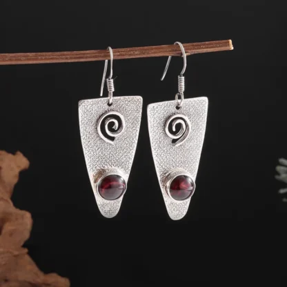 Pendientes en espiral geométricos bohemios Retro con incrustaciones de circonita roja, colgantes para mujer, accesorios de joyería para banquetes de moda