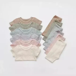 Conjunto de ropa de casa de manga corta para bebé, Tops y pantalones cortos para niño y niña, traje de 2 uds, trajes transpirables de dibujos animados para niño pequeño, novedad de verano 2025