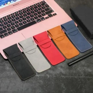 Estuche para lápices de cuero PU, soporte para bolígrafo, funda con tapa, bolsa protectora para bolígrafo, bolsa de almacenamiento para bolígrafos suave hecha a mano, manualidades para álbumes de recortes