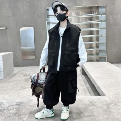 2025 primavera y otoño chaleco nuevo chaqueta pantalones Cargo sudadera niños trajes de tres piezas contraste Color moda de Corea conjuntos de calle
