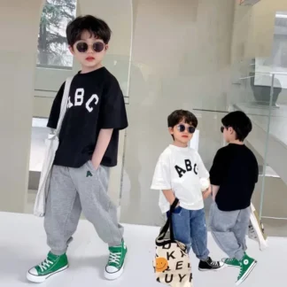 Camisetas de media manga con cuello redondo para niños, ropa con estampado en inglés, Tops bonitos de verano para bebés, novedad