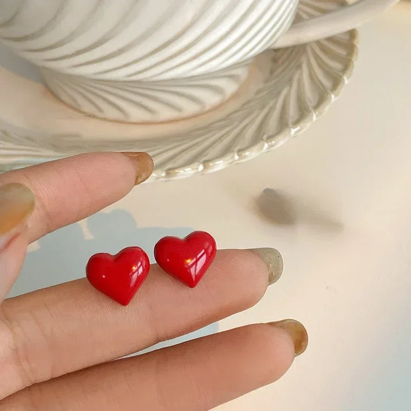 Pendientes con pasador de corazón de amor rojo para mujer, abalorio de moda Vintage coreano, accesorios de joyería para novia, regalo de aniversario 2024