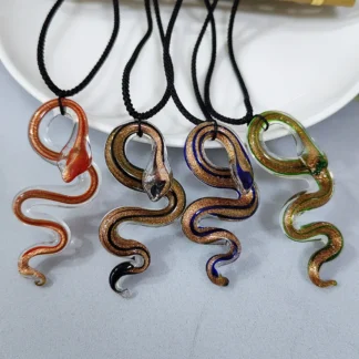4 Uds. De cristal de Murano hecho a mano, mezcla de colores, colgante de serpiente de arena, collar apto, joyería novedosa, regalo para hombres y mujeres, fiesta