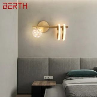 BERTH Lámpara de pared de latón moderna LED 3 colores luz creativa de lujo para decoración de mesita de noche y sala de estar