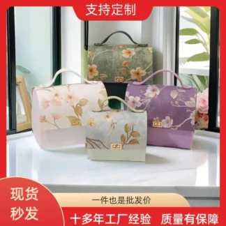 Personalizado. Caja de mano dorada francesa, caja de dulces con flor de melocotón, caja de embalaje de mano ligera de lujo de alta calidad para dama de honor