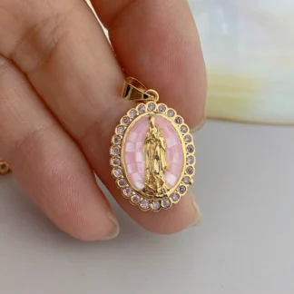 Medalla ovalada de circonita con concha rosa, colgante religioso de la virgen para la fabricación de joyas, accesorios para collares a granel, novedad