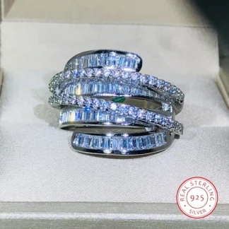 Anillo de circón blanco geométrico entrelazado de alta calidad, plata 925 para mujeres y hombres, regalo de joyería de compromiso para fiesta de boda