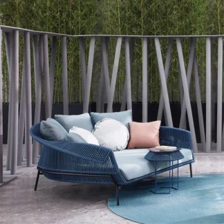 Sofá europeo de lujo de ratán Para exteriores, cojín barato de diseño, reposabrazos, salón de lectura, Muebles Para El Hogar