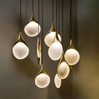 Lámpara colgante LED con cuchara moderna, candelabro de techo redondo de resina de latón para salón de Hotel, accesorios de lámpara colgante, luminaria Retro