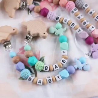 2025 DIY pezón nombre personalizado silicona bebé chupete Clip cadena chupetes de madera cadena con soporte para nombre bebé recién nacido ducha