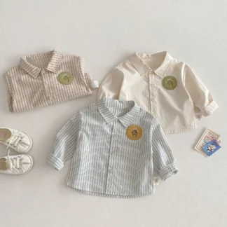 2025 primavera nueva camisa de moda para niños, Top de retazos a rayas de estilo coreano para niños pequeños, camisa de primavera de moda para bebés