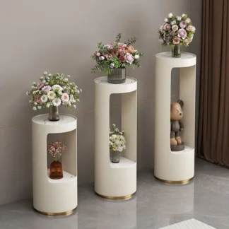 Estante nórdico de viento color crema, estante de flores de hierro forjado con sentido avanzado, sala de estar, balcón, maceta multicapa, simplicidad