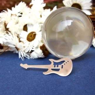 Broche de guitarra personalizado, Pin delicado de Metal de acero inoxidable con estilo, broche fino de ukelele, regalo para amantes de la música