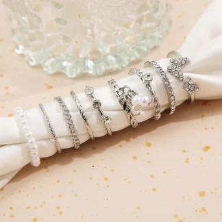 Juego de anillos de perlas de mariposa de estilo coreano para mujer, perlas brillantes, góticas, Vintage, diamantes de imitación, joyería de dedo Simple, regalo de moda, 1 Juego