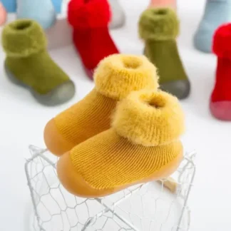 Zapatos peludos gruesos para bebé, moda Simple, invierno, nuevo