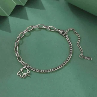 Pulsera con colgante de gato ahuecado para mujer, cadena asimétrica dorada de acero inoxidable, regalo de joyería de Animal lindo, moda