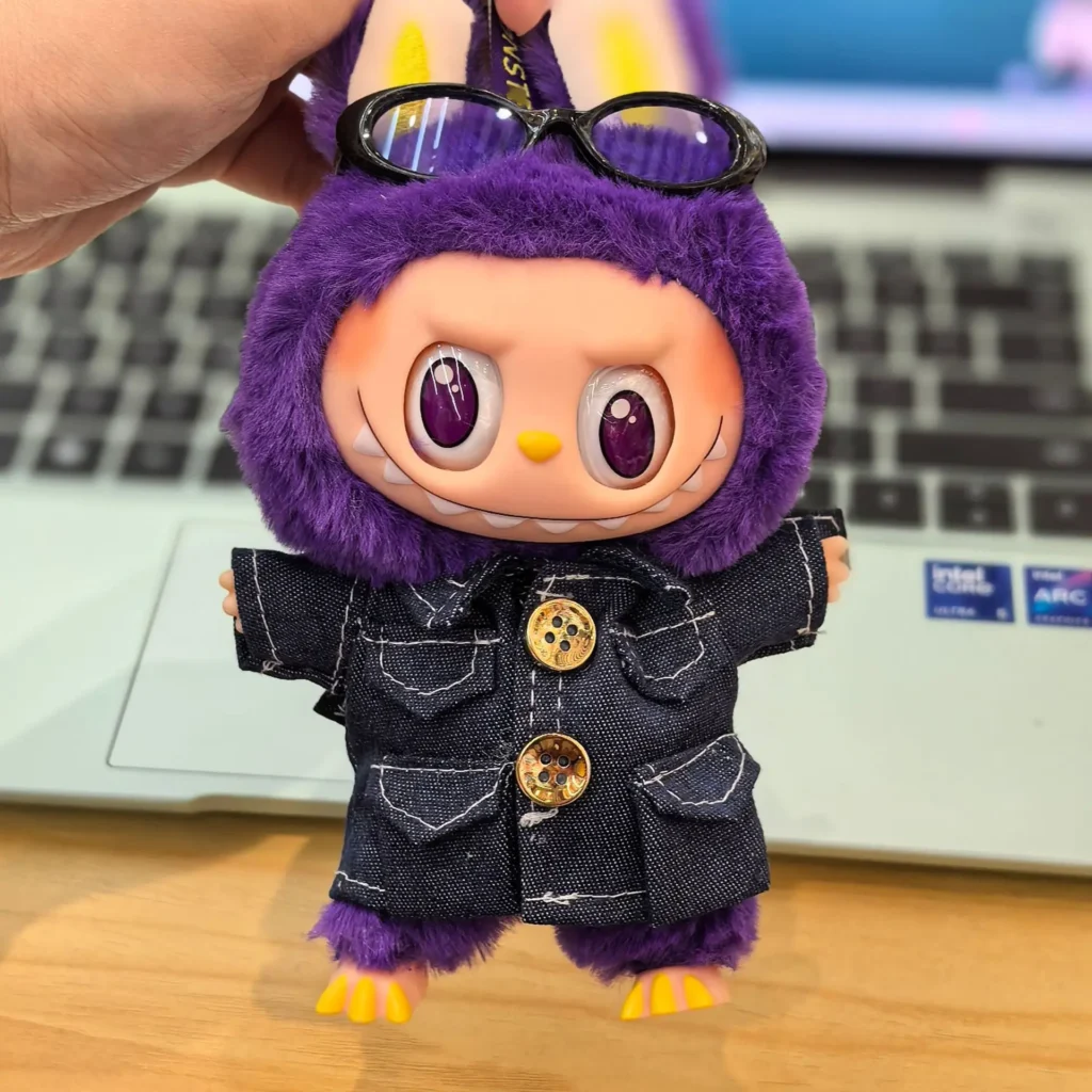 1:1 Angel Labubu en stock Labubu caja ciega estatuilla colgante de felpa
