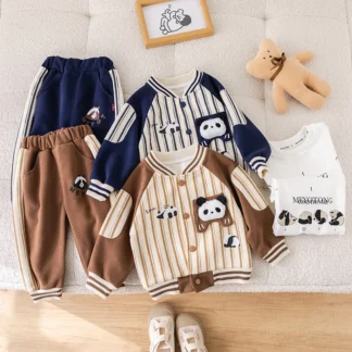Conjunto de ropa de 3 uds para niños, camisas de Panda de dibujos animados, abrigo de béisbol a rayas, pantalones sueltos, trajes para niños pequeños, primavera y otoño