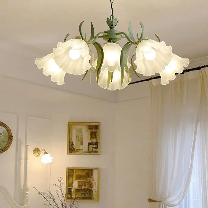 Lámpara colgante de hierro francés, candelabro LED nórdico de flores de lirio del valle para dormitorio, cocina, salón, restaurante, lámpara creativa