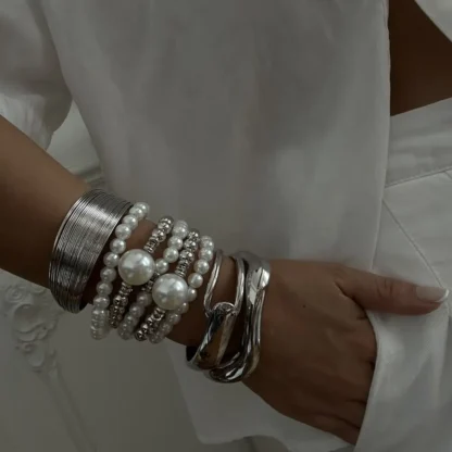Pulsera de Metal plateado con cuentas de perlas, pulsera de perlas con dibujo de alambre de plata blanca, anillo abierto geométrico, pulsera exagerada para mujer