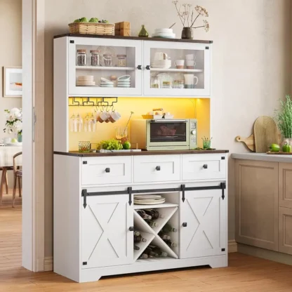 Gabinete Buffet de granja con almacenamiento, gabinete de estación de cafetería con toma de corriente y luz Led, gabinetes de barra altos con