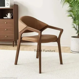 Silla nórdica italiana minimalista de madera maciza, reposabrazos simples y modernos para el hogar, silla con bolsa suave de cuero