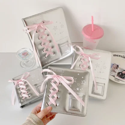 Hisocute Carpeta de tarjetas fotográficas de PU brillante plateado con lazo de cinta, álbum de soporte para sesión fotográfica K-Pop A5/A7, libro de colección de estrellas de alta capacidad